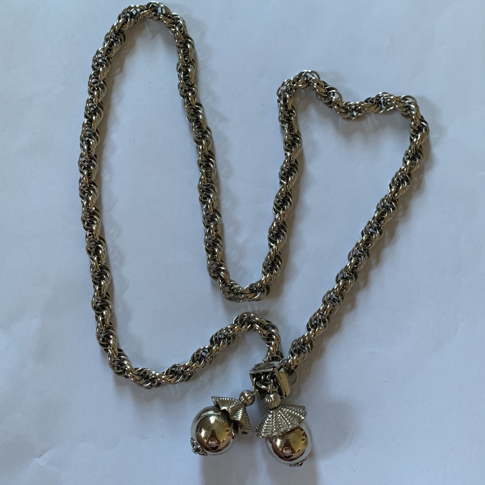 Vintage silver tone rope necklace sliding pendant